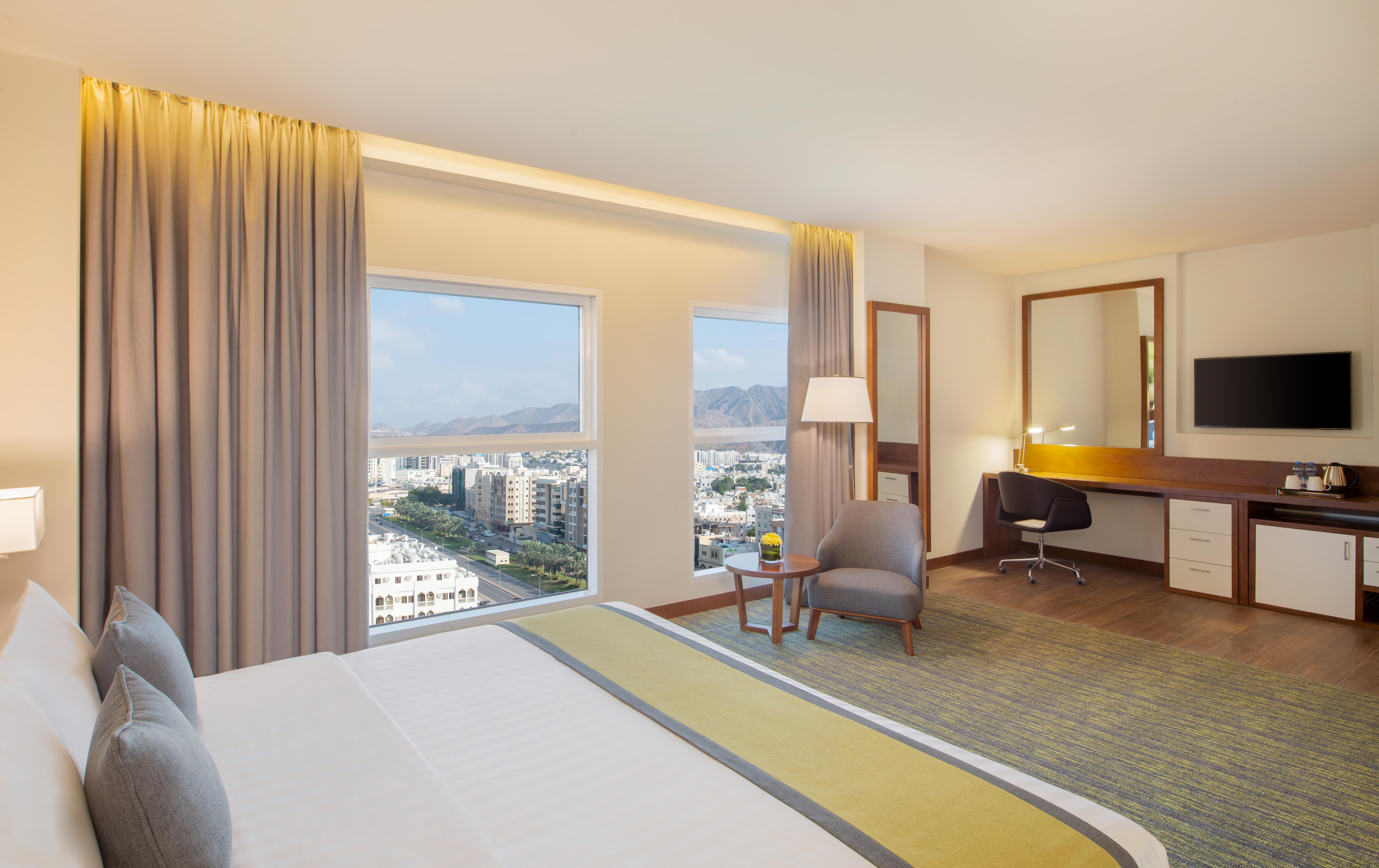 Hôtel Wyndham Garden Muscat Al Khuwair Extérieur photo